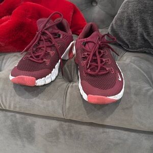 size 8.5 Nike Metcons